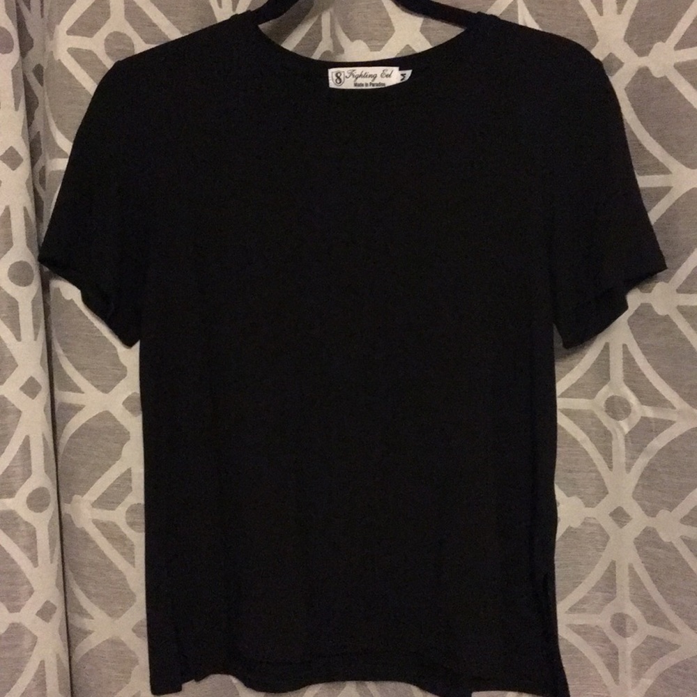 Fighting eel black tee
